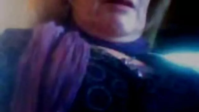 Sexo duro de dos amigas con piercings y xnxx mamas con hijos sexo vaginal profundo con las manos