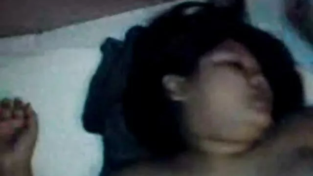 Examen médico ruso por parte de un ginecólogo terminó con jugoso insesto mama e hijo cunnilingus