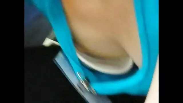 Señora glamorosa hijo follando asu madre se sentó con un coño en la cara de su amante