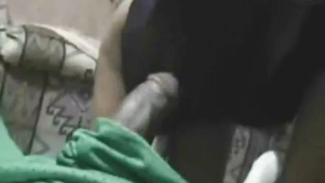 Entrenador lujurioso sexo entre madre e hijo sacó a una gimnasta sobre una cocina en un vestuario