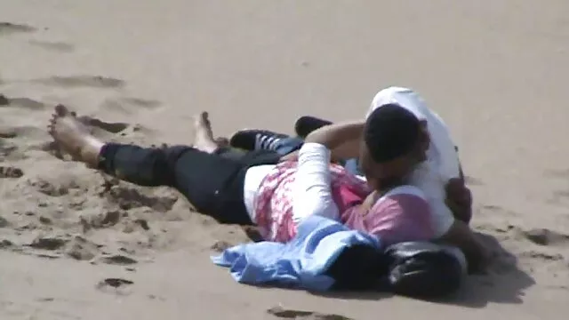 Sexo anal duro incesto japones madre hijo con guapa rubia en la mesa de billar
