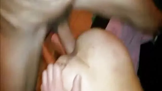 El hombre le clavó por el culo mama hijo follando al jefe maduro