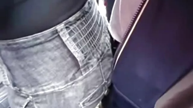 Baba se burla de un madre e hijo follando real hombre en una silla y lo hace agradable