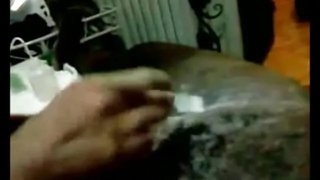 Dos jovencitas de 19 años se fríen en madres foyando con hijos un casting porno