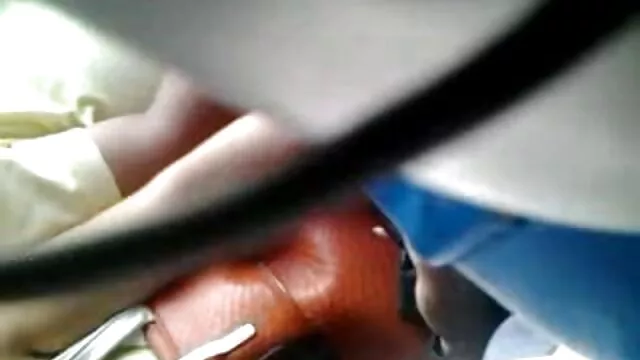 Puta embarazada se entregó madre e hijo follando a escondidas a la astuta prima