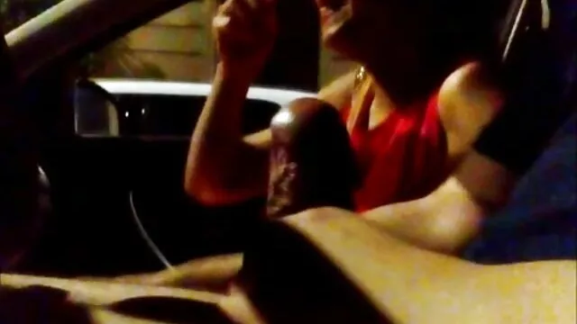 La rubia le hace un casting incesto real madre e hijo al tío y folla con él